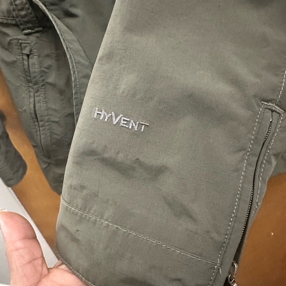 The North Face Army Green Hooded Jacket - Picture 14 of 15